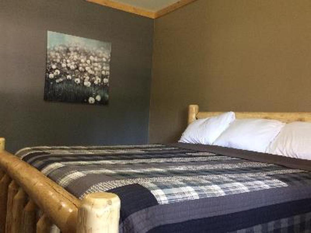 Big Horse Inn And Suites Lewistown 외부 사진