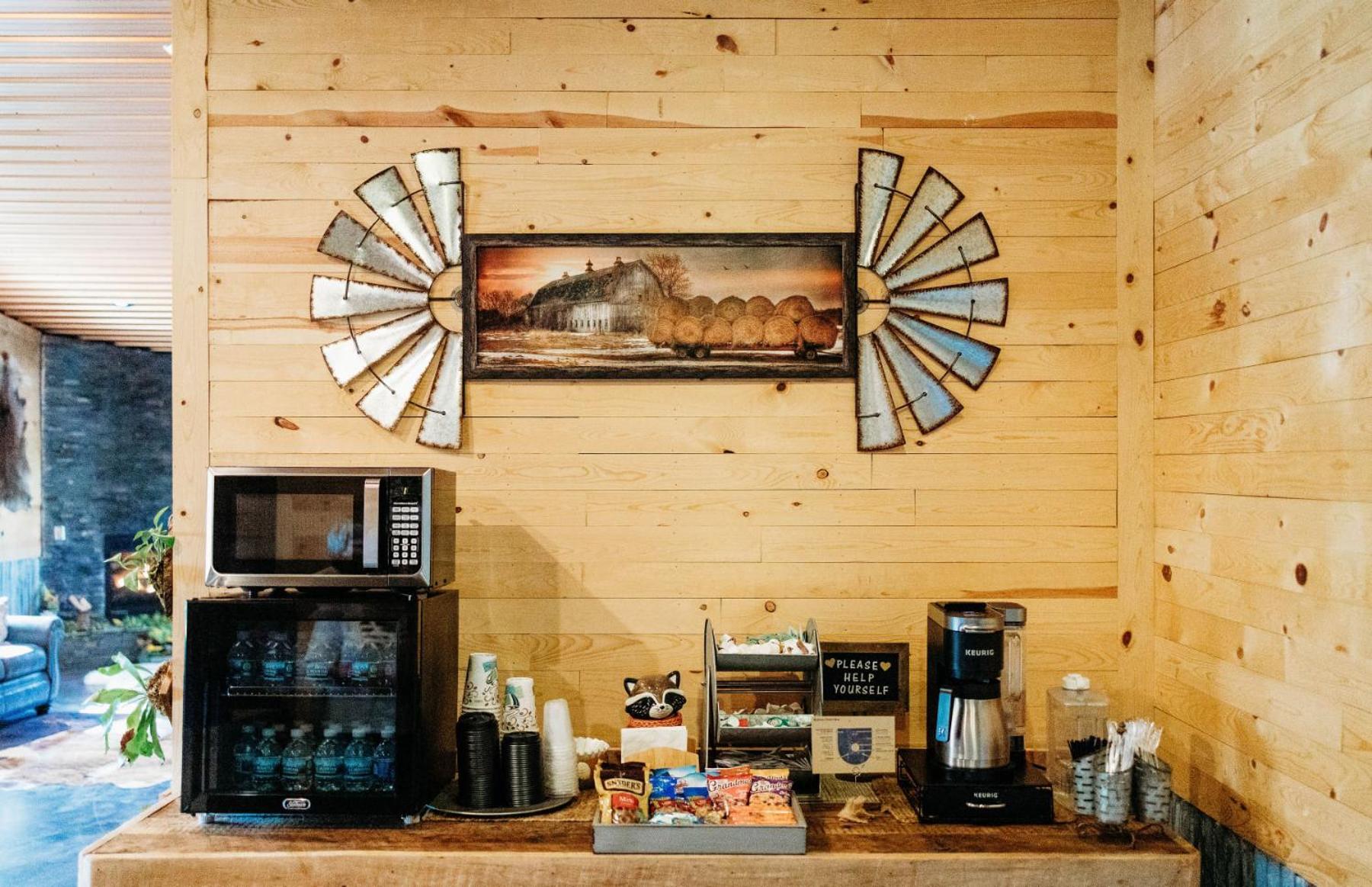 Big Horse Inn And Suites Lewistown 외부 사진